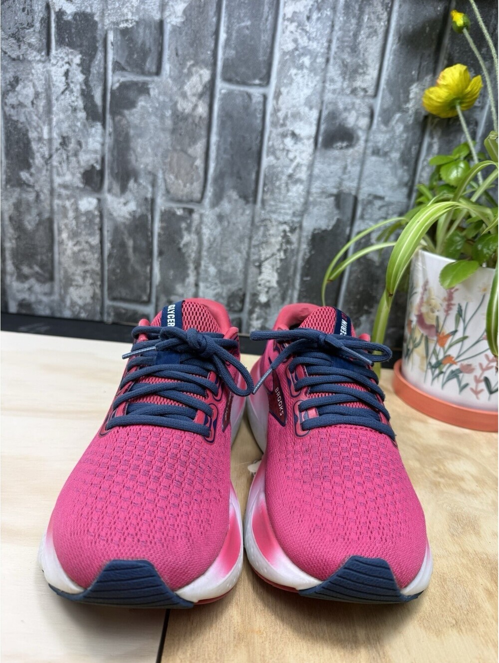 Brooks Glycerin 21 Women’s 7.5 Pink Navy Running Shoes 1204081B650 - Picture 2 of 7